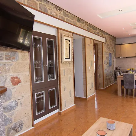 Emilia's Ground Floor *