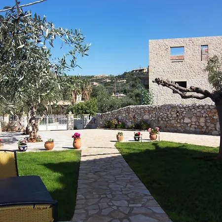 דירה Emilia's Ground Floor