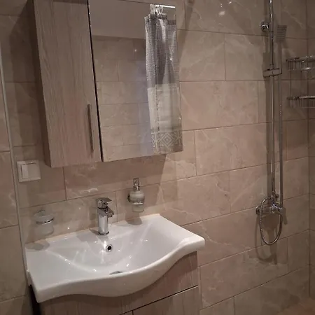 Emilia's Ground Floor דירה Stoúpa